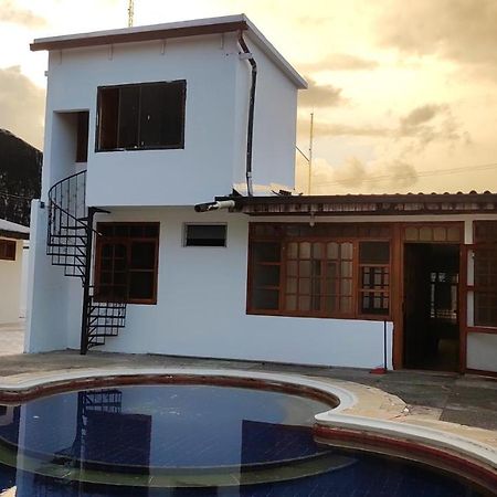 Leticias Guest House Exteriör bild