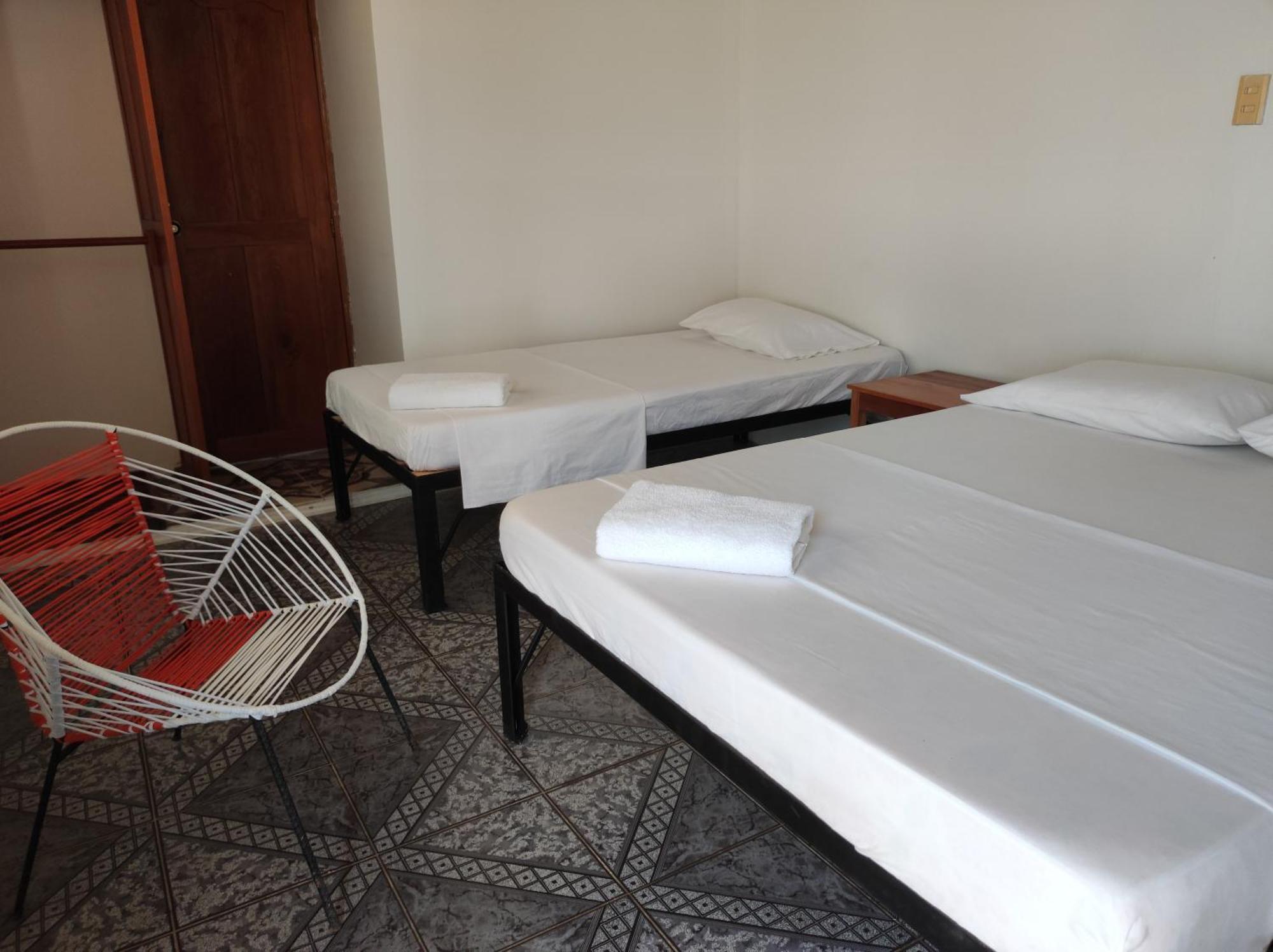Leticias Guest House Rum bild
